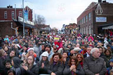 Annual Christmas parade returns to Bell Blvd.