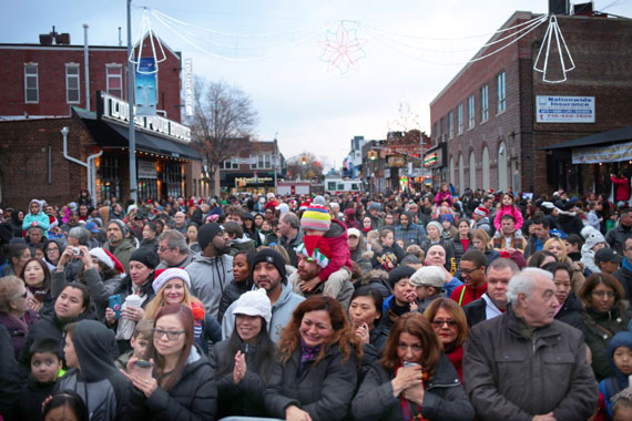 Annual Christmas parade returns to Bell Blvd.