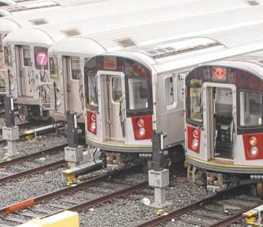 MTA to offer free bus service to LGA, expanded LIRR schedule for holidays
