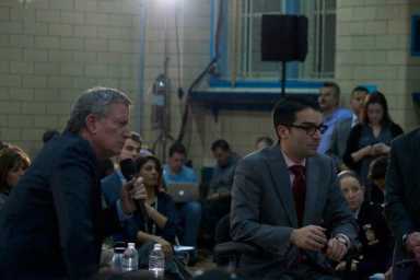 Mayor draws mixed support at Belle Harbor town hall