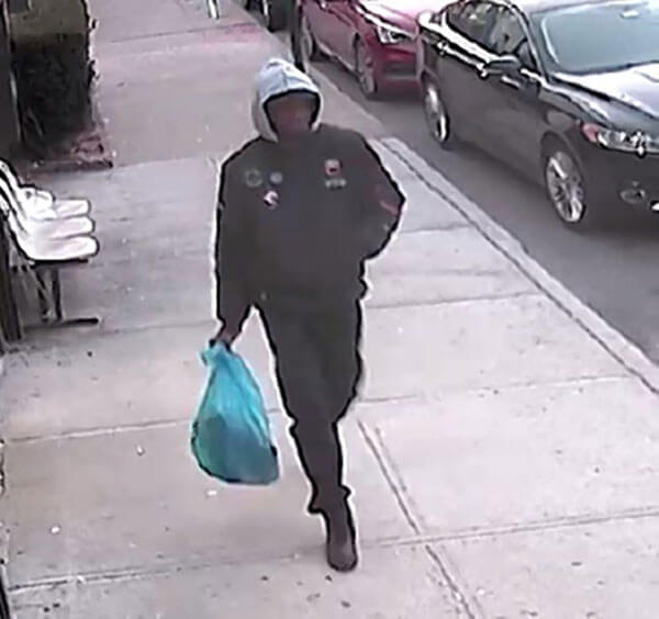 Man steals jewelry, computer from Woodside apartment: NYPD