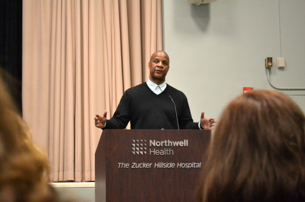 Darryl Strawberry talks addiction at Morris Knolls