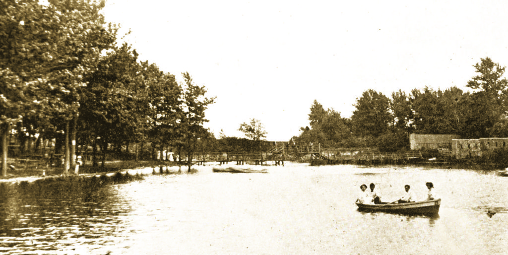 Banzer's Lake was part of Cypress Hills Park, a picnic park in Glendale that went out of business during Prohibition.