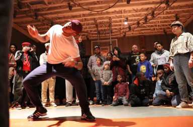 Cypher Dance: Caught in the Middle