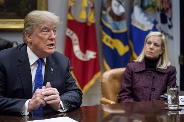 City immigration officials denounce end of special status for 200,000 Salvadorans