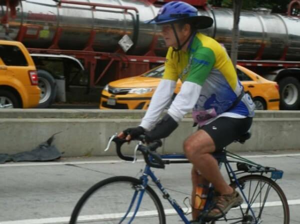Elmhurst cyclist struck and killed in Fresh Meadows