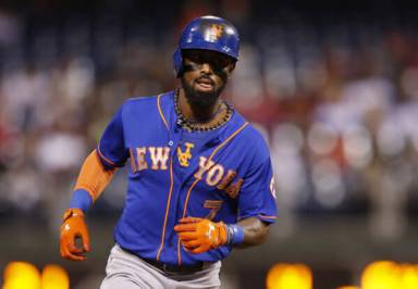 Mets bring back Reyes, but should still add another infielder