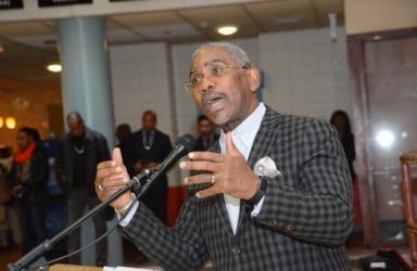 Meeks denounces Trump at Jamaica town hall