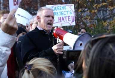Van Bramer announces he will seek office of borough president when City Council term expires