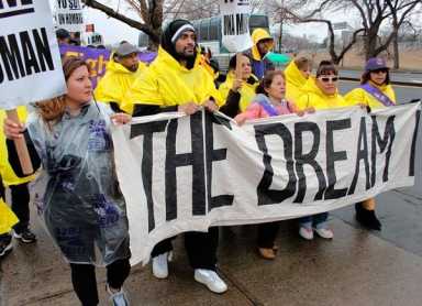 Port Authority votes to raise airport workers’ wages to $19 an hour