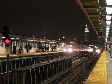 7 train Wikimedia Dschwen