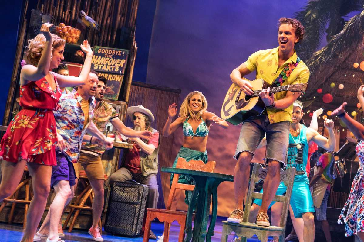E2M_BROADWAY_SETUPS_0566_EDIT_v001
