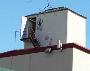 Holliswood graffiti