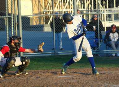 Molloy can’t hold late lead in loss to Regis