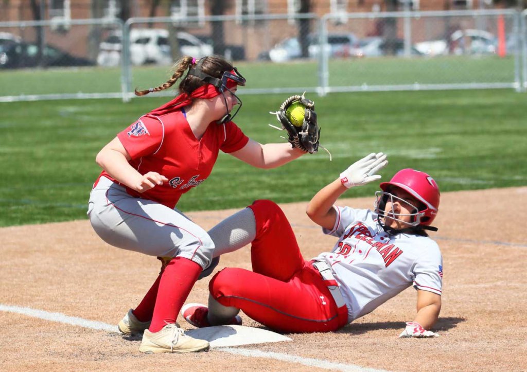 St. Francis Prep uses late rally to defeat Cardinal Spellman – QNS.com