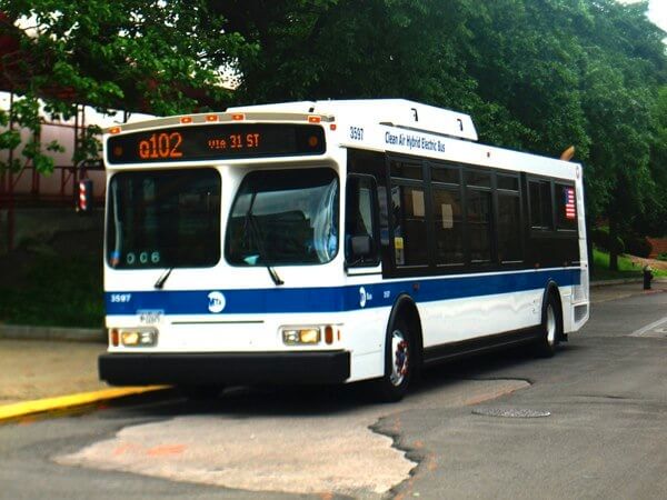 Gianaris calls on MTA for extended bus service to compensate for subway station closures