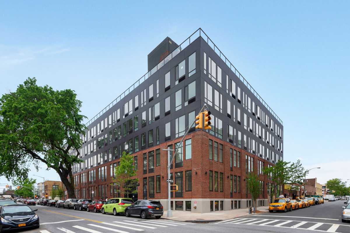 MDS_33-01_38th_Avenue_5L_Long_Island_City_NY_Studio_-_5_Photos_5_20180521-105138