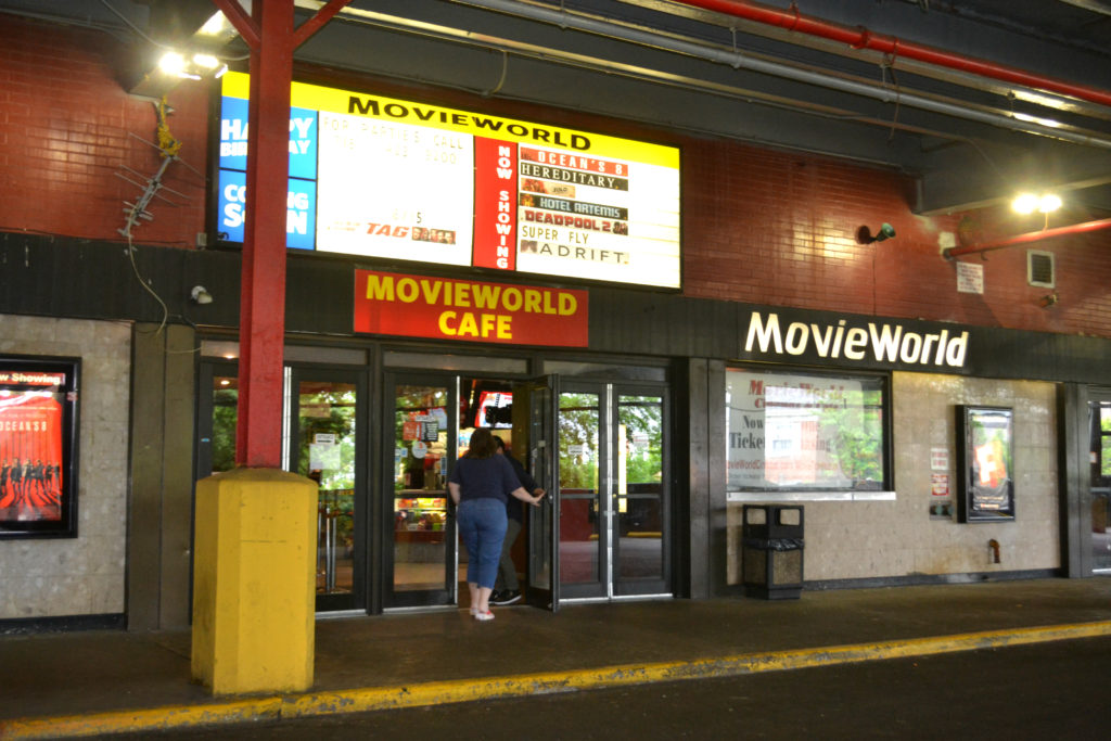 MovieWorld (3)