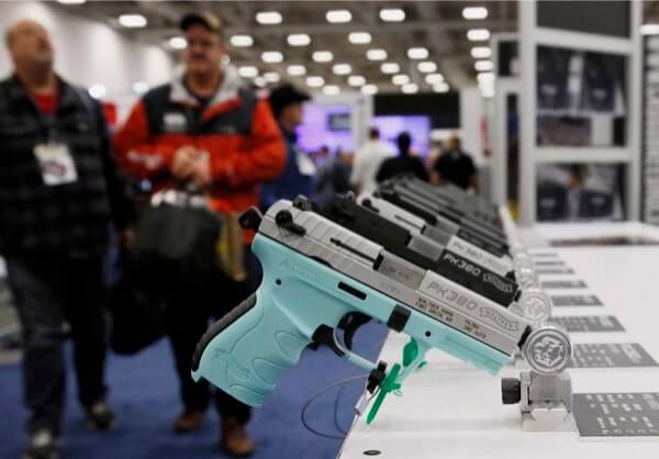 Braunstein’s bill to curb gun violence passes Assembly