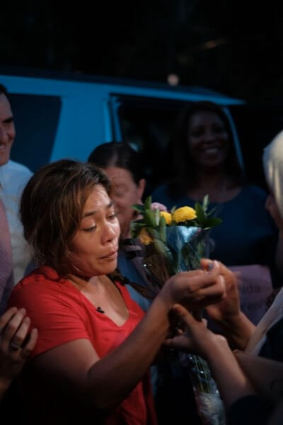 Queens pols rally for Guatemalan woman who was torn from children