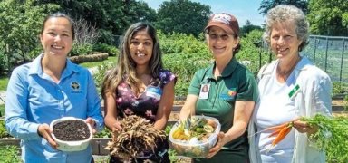 Queens Botanical Garden launches composting initiative