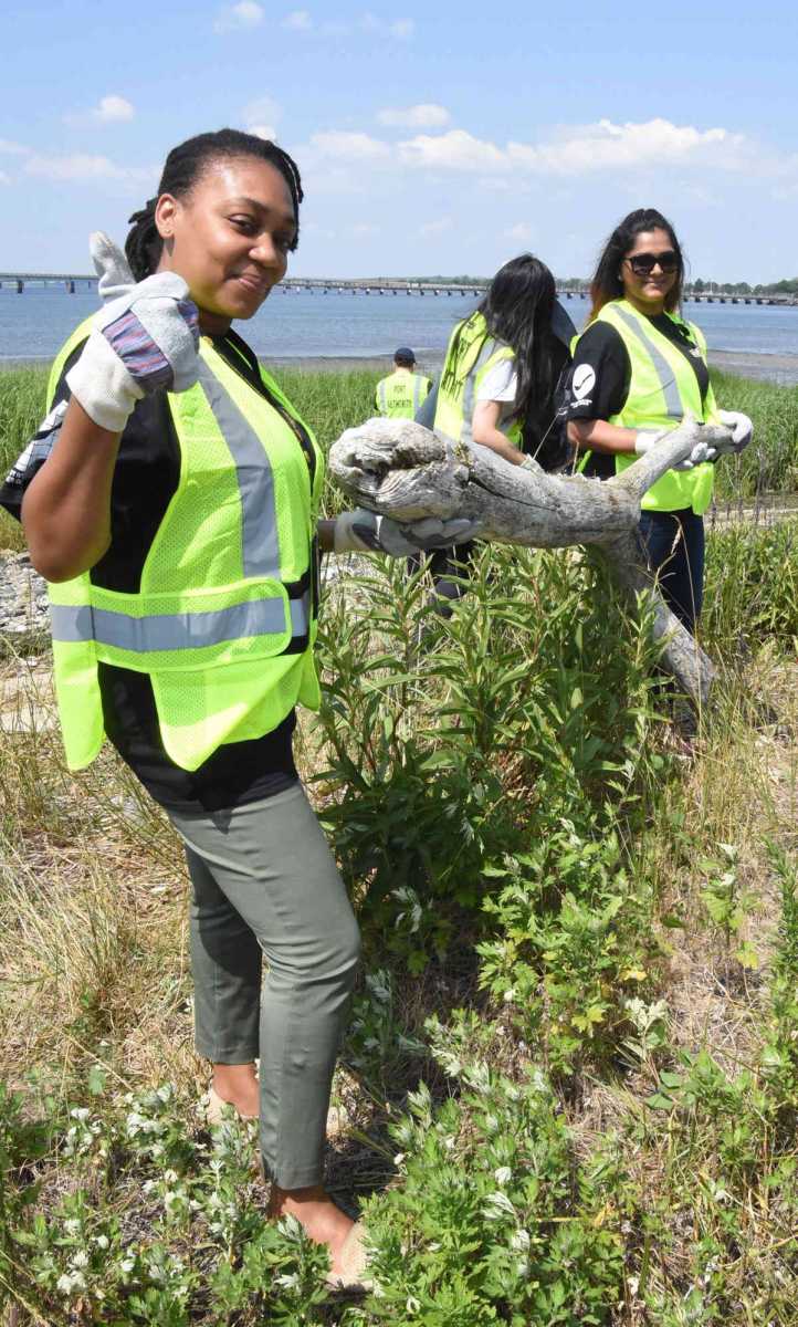 FODtastic Day at JFK for debris clean-up