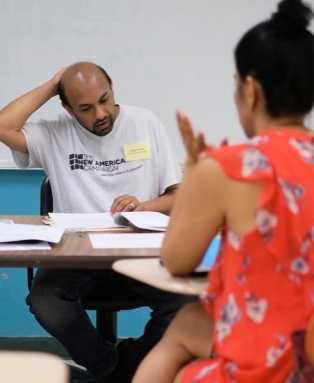 LIC clinic helps immigrants apply for citizenship