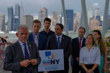 Queens electeds urge Cuomo to expand solar initiative