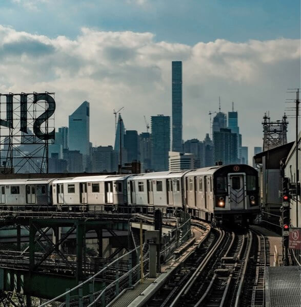 MTA, activists dispute report over August delays