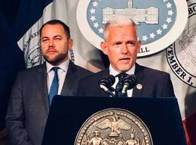 City Council passes legislation to increase transparency at facilities housing homeless youth