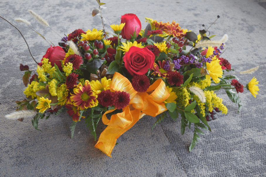 Floral Design: Holiday Centerpiece