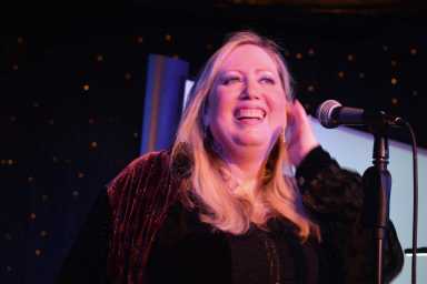 Renee Katz will perform at Temple Beth Sholom in Flushing