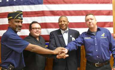 State Sen. James Sanders offers support for federal employees