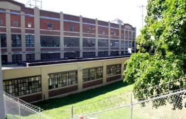 Possible Glendale shelter site could become school: Holden