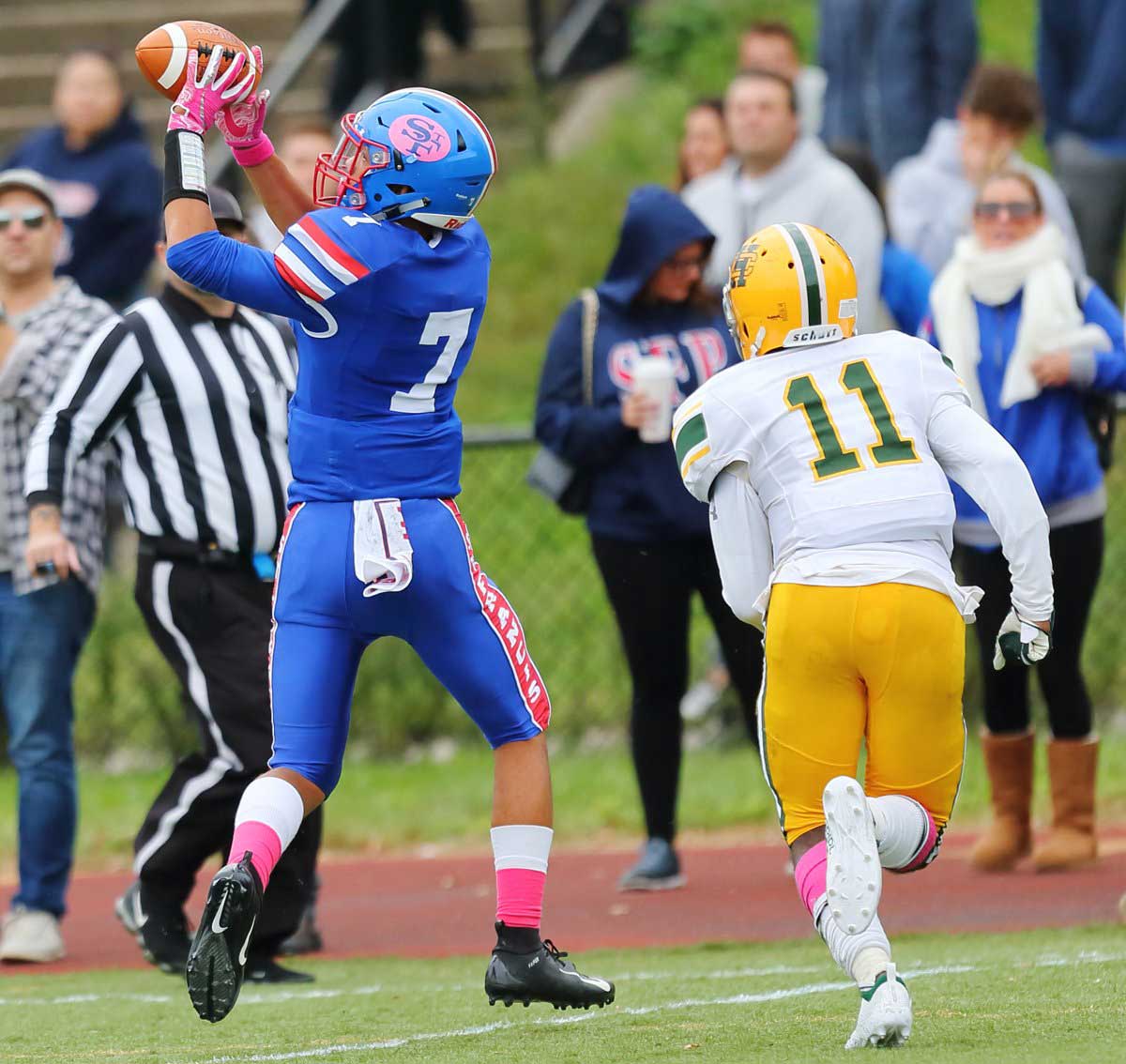 st-francis-prep-football-wins-battle-of-the-boulevard-over-holy