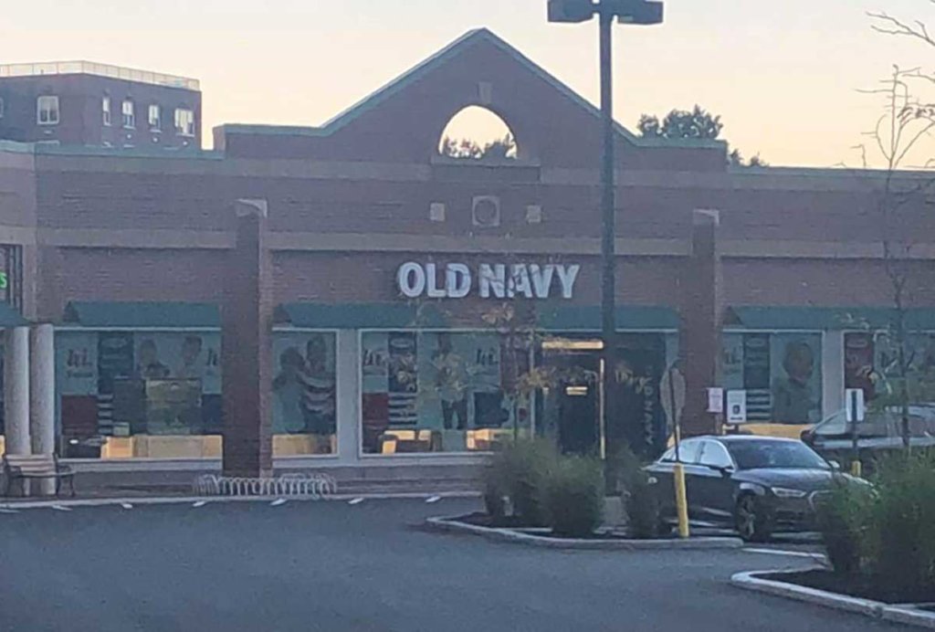 Old Navy set to open in Bay Terrace Shopping Center