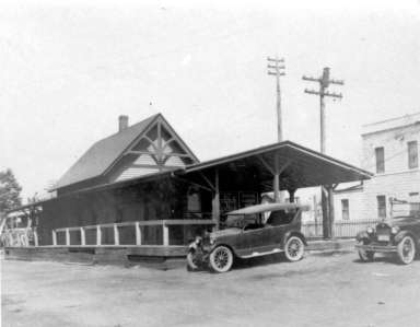 The old LIRR Station house, originally located south of the tracks, before 1924.