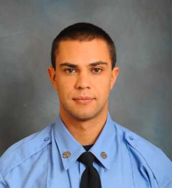 Fast-acting fireman based in Flushing contains a blaze, saves two from a roof in Queens