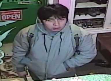Hammer-wielding man goes wild after Flushing spa workers refuse to give him a refund: NYPD