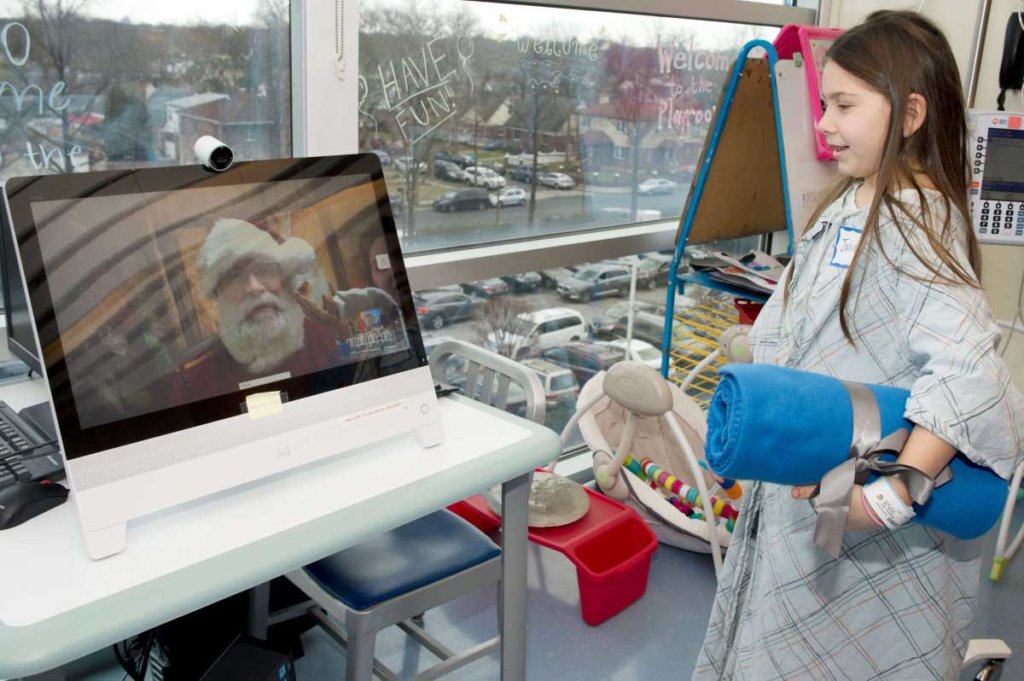 Tech company brings virtual Santa to youngsters at Cohen’s Children’s Medical Center