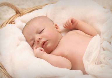 newborn-baby-feet-basket-161709-e1514401726635