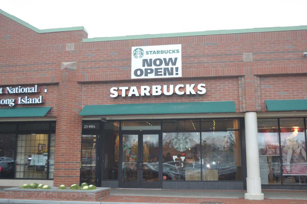 New Starbucks location opens in Bayside shopping center