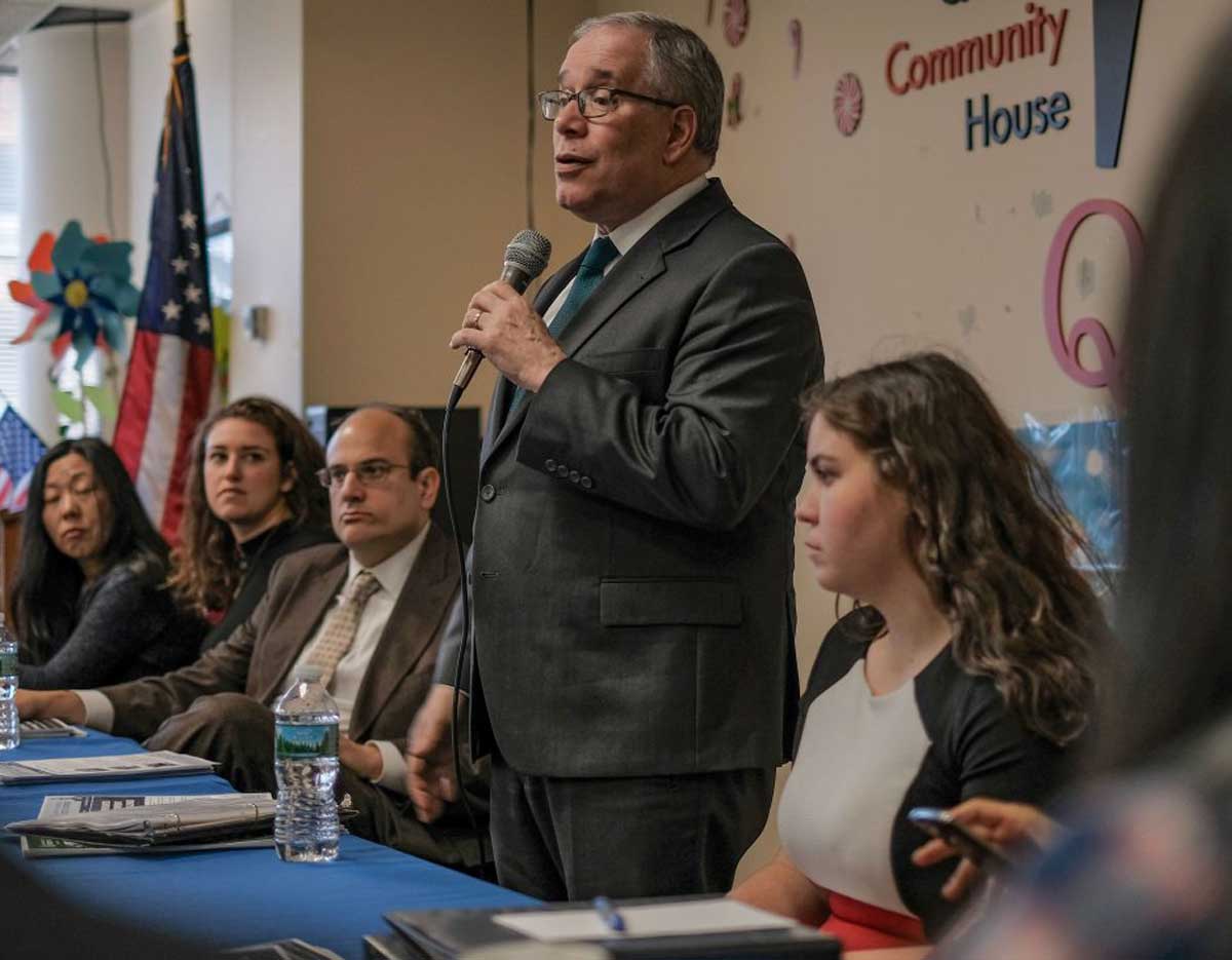 Kew Gardens residents air grievances at Stringer town hall