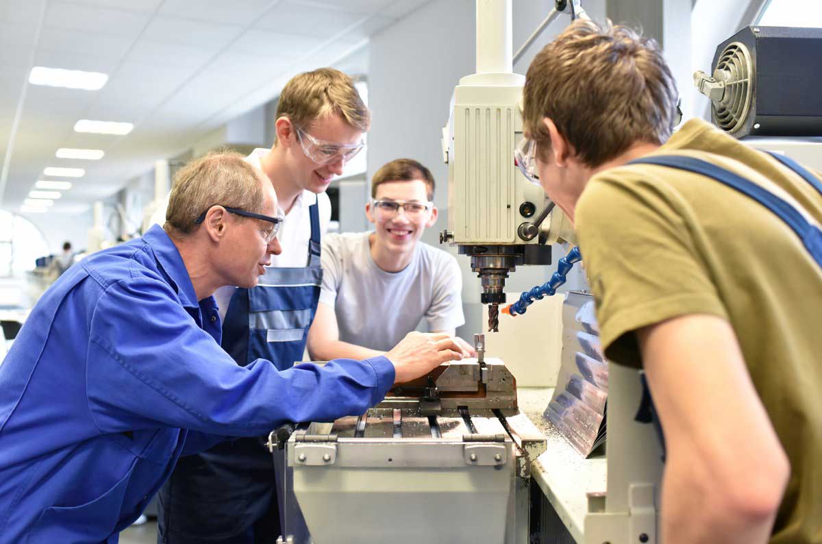 Nearly a dozen career and technical programs added to Queens high schools