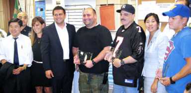 Cops hear public concerns at Flushing meet