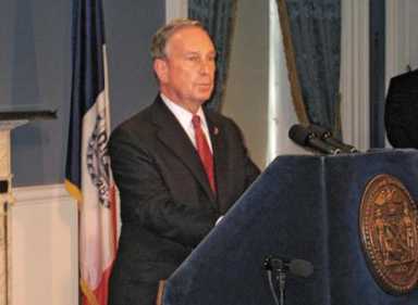 Pols pan mayor’s thirdâˆ’term bid