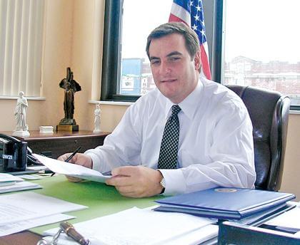 Fourâˆ’day work week could help New York economy: Gianaris