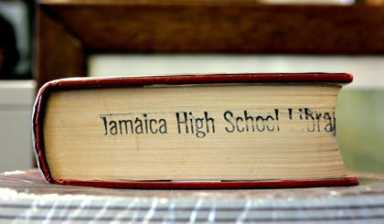 UFT sues city over planned school closings