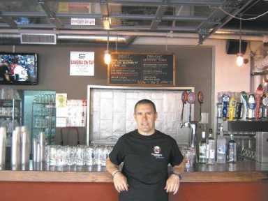 Young crowds flock to new Astoria beer garden