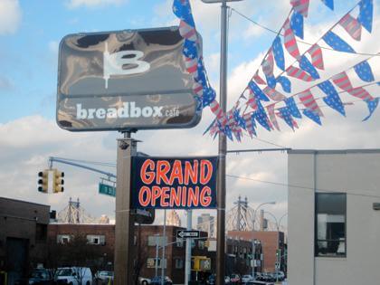 Cozy bagel shop comes to Long Island City